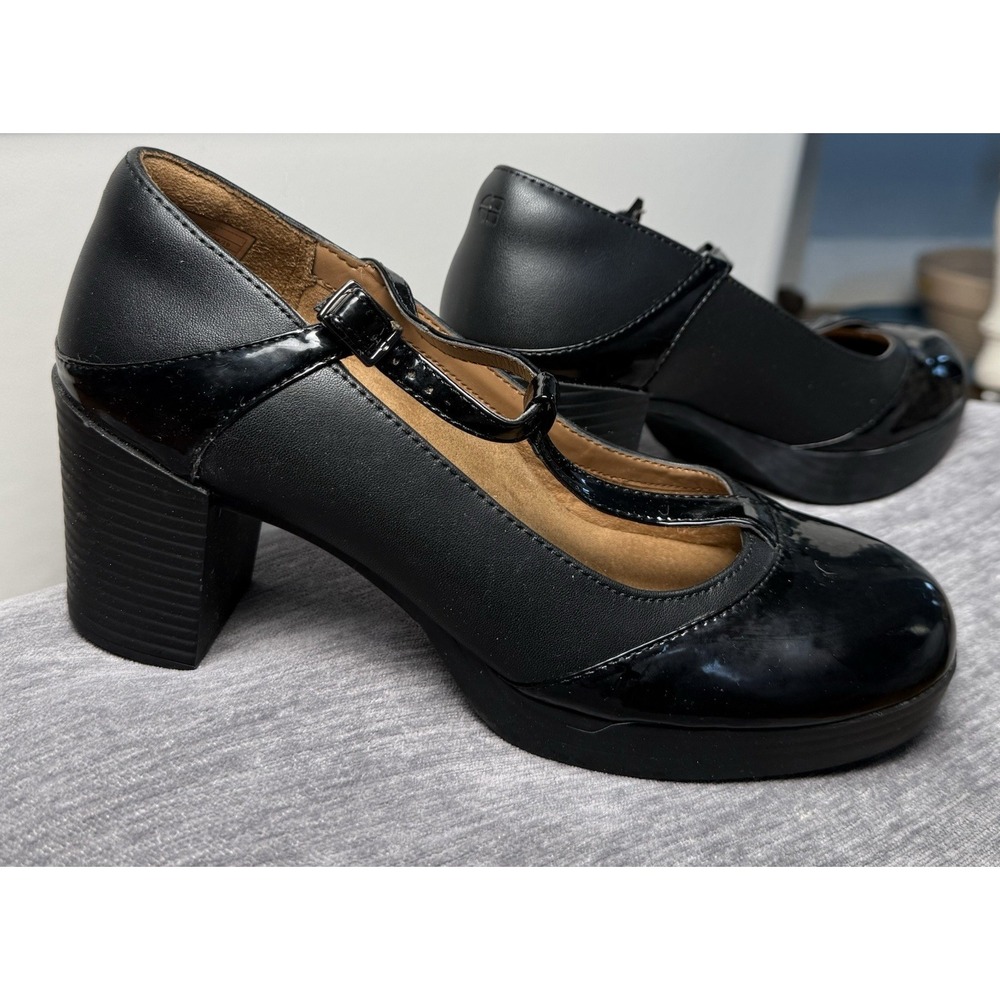 Shoes For Crews Women's Black Mary Jane T-Strap Round Toe Slip Resistant